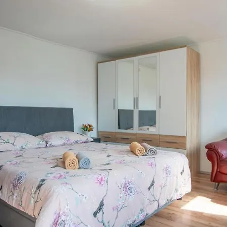度假居 House Adria *