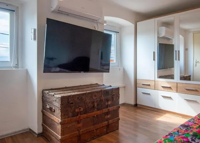 House Adria